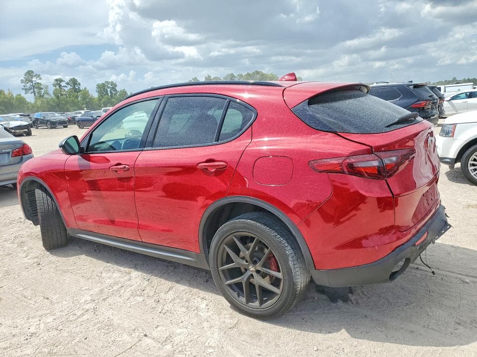 2020 ALFA ROMEO STELVIO 2