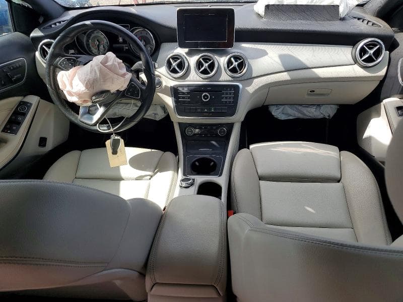 2017 MERCEDES-BENZ GLA 250 8