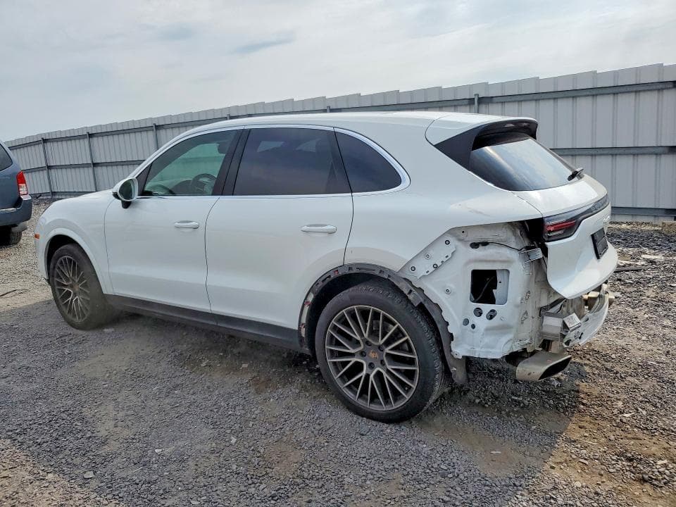 2020 PORSCHE CAYENNE 2