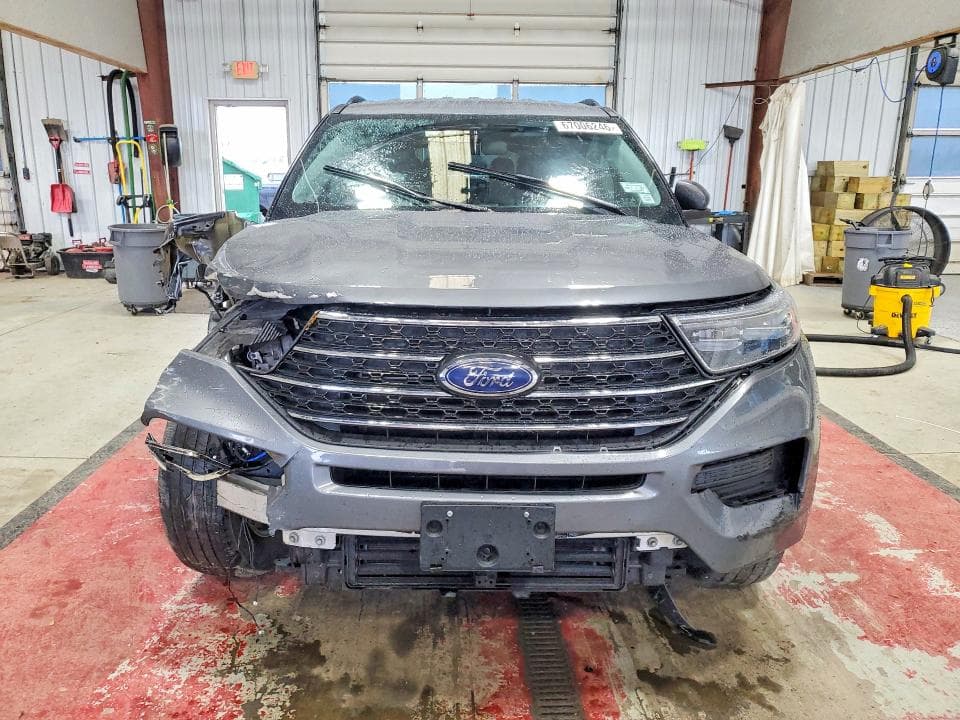 2022 FORD EXPLORER XLT 5
