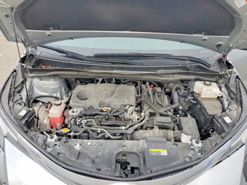 2021 TOYOTA SIENNA XLE 12