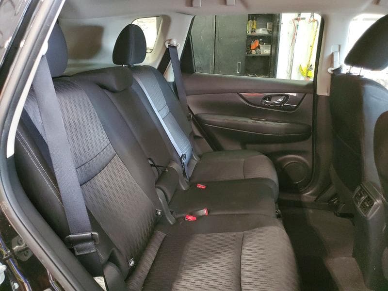 2018 NISSAN ROGUE SV 11