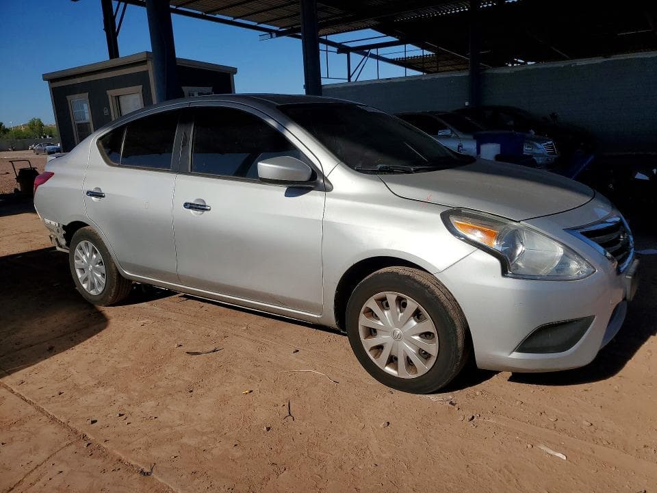2018 NISSAN VERSA SV 4