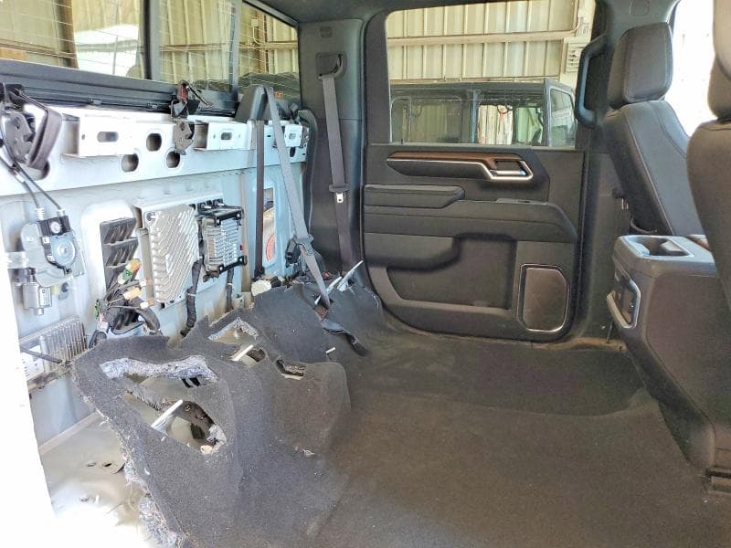 2024 CHEVROLET SILVERADO K2500 HIGH COUNTRY 10