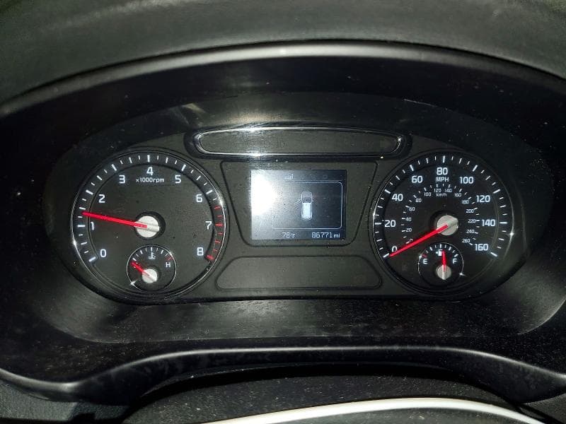 2017 KIA SORENTO LX 9