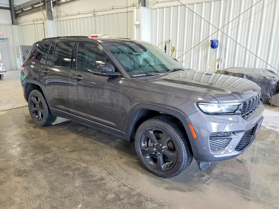 2023 JEEP GRAND CHEROKEE LAREDO 4