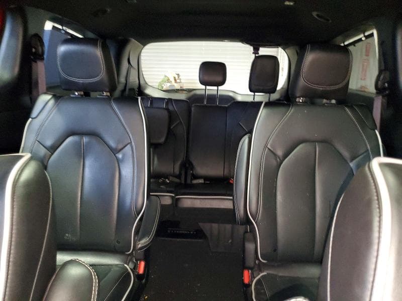 2025 CHRYSLER PACIFICA LIMITED 10