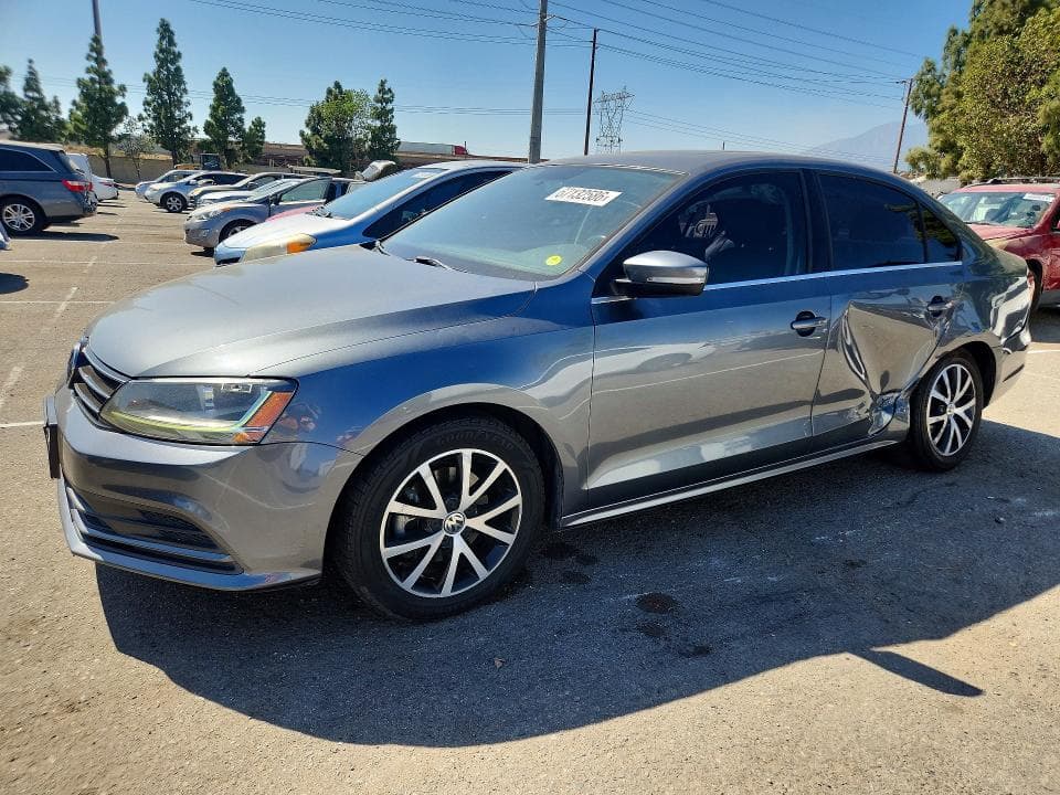 2017 VOLKSWAGEN JETTA SE - 1