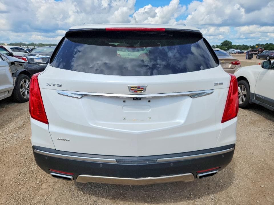 2018 CADILLAC XT5 PLATINUM 6