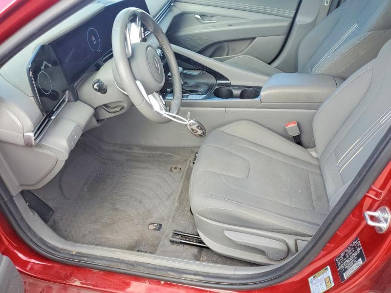 2024 HYUNDAI ELANTRA SEL 7