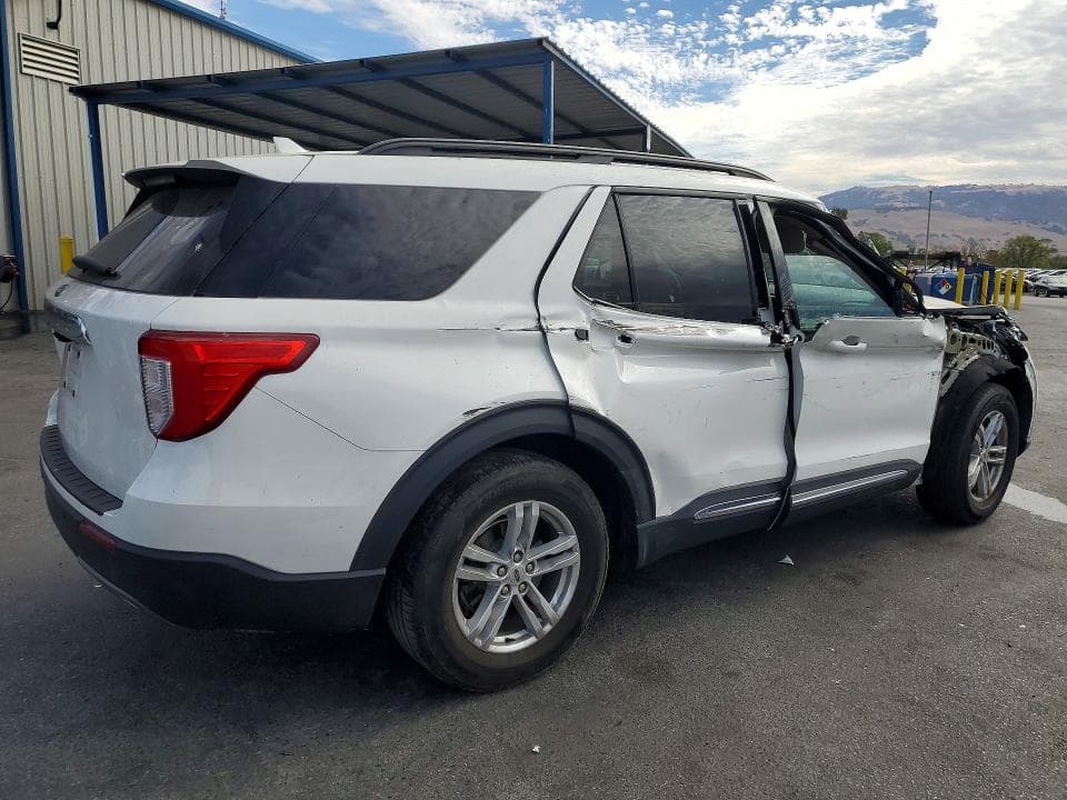 2022 FORD EXPLORER XLT 3