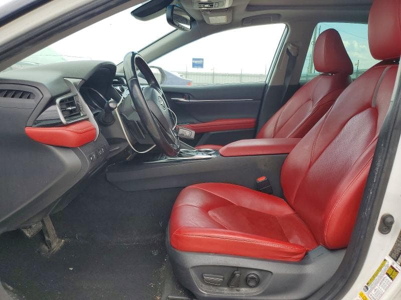 2019 TOYOTA CAMRY XSE 7