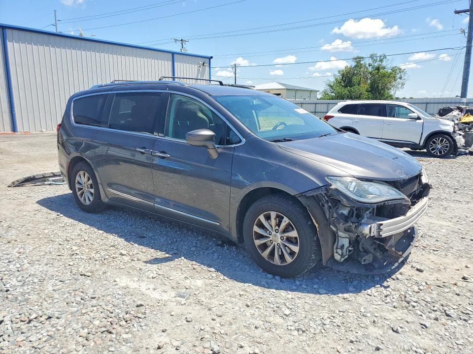 2018 CHRYSLER PACIFICA TOURING L 4