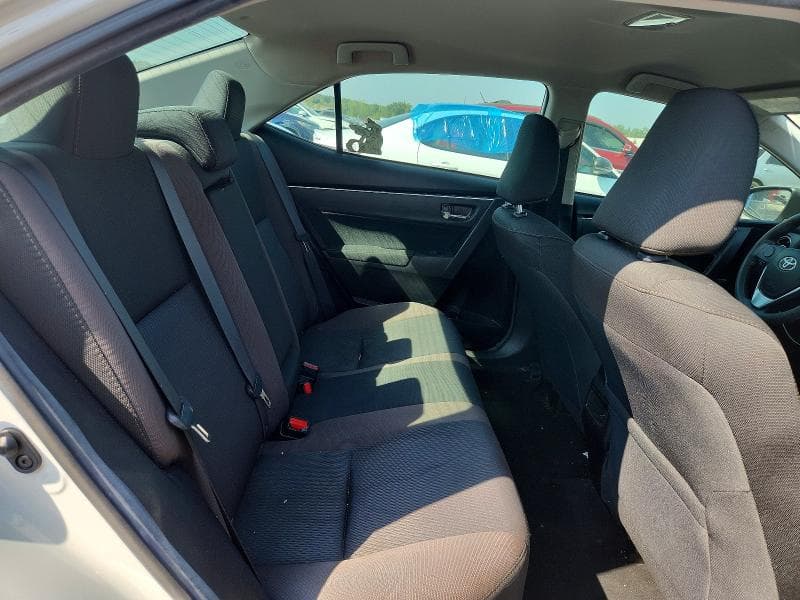 2018 TOYOTA COROLLA LE 10