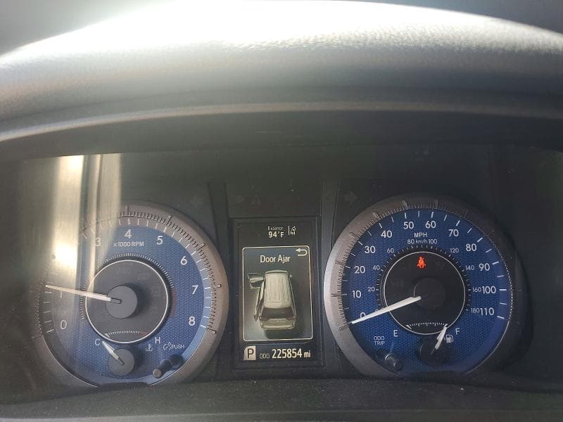 2020 TOYOTA SIENNA L 9