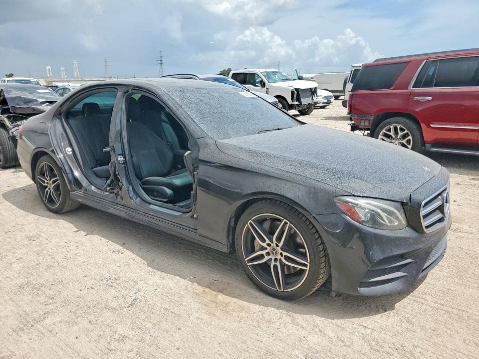 2019 MERCEDES-BENZ E 300 4