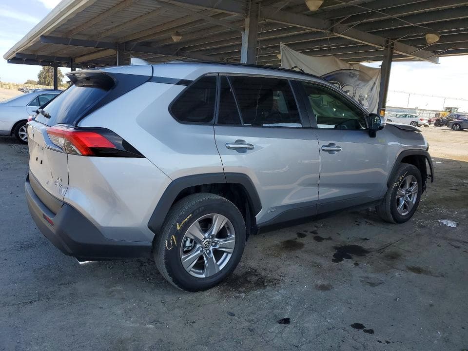 2025 TOYOTA RAV4 LE 3