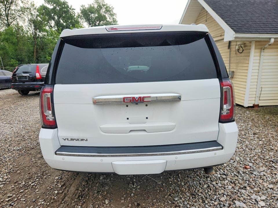 2017 GMC YUKON DENALI 6