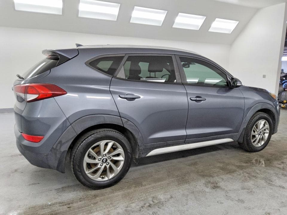 2017 HYUNDAI TUCSON SE PLUS 3