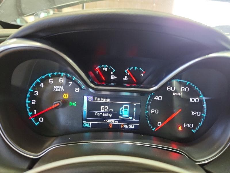 2017 CHEVROLET IMPALA LT 9