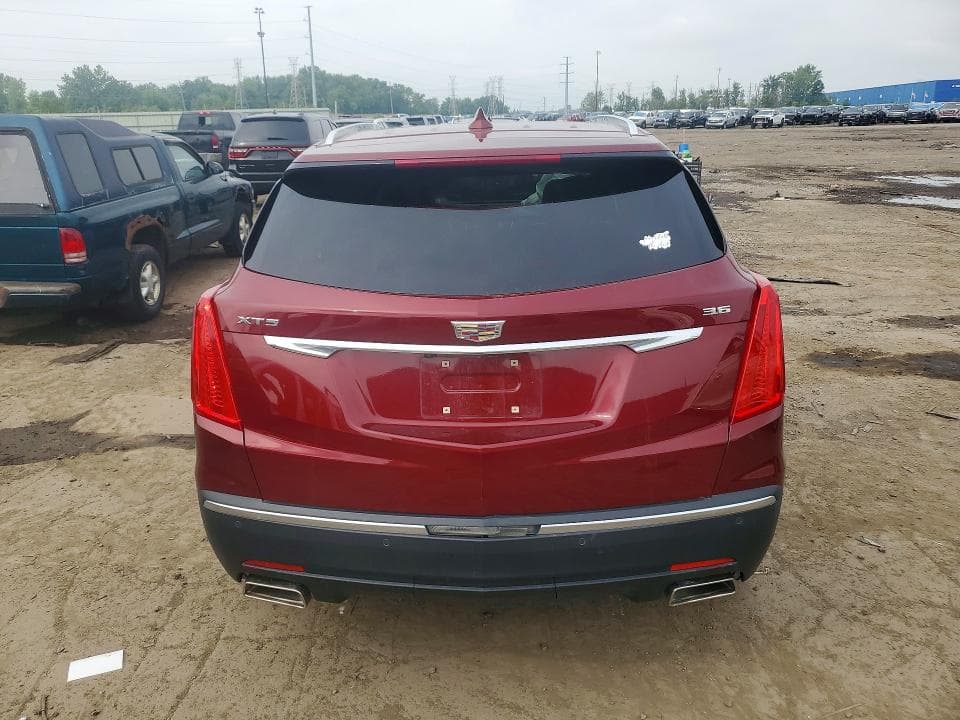 2017 CADILLAC XT5 6