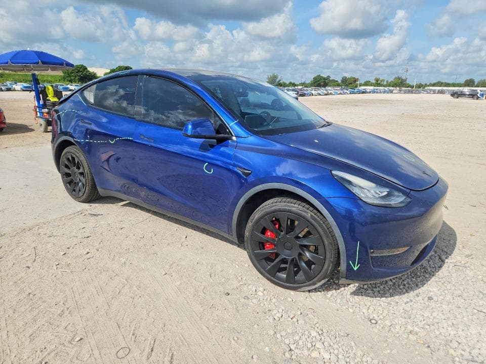 2020 TESLA MODEL Y 4