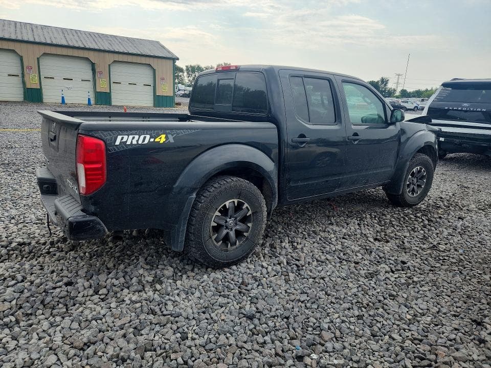 2018 NISSAN FRONTIER PRO-4X 3