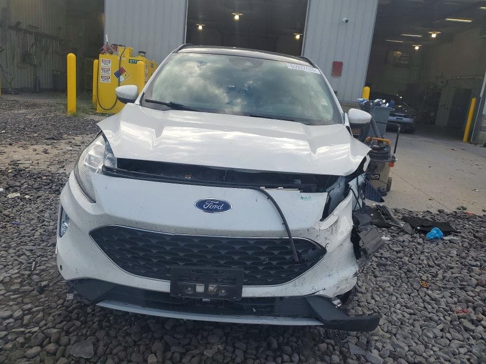 2020 FORD ESCAPE TITANIUM 5
