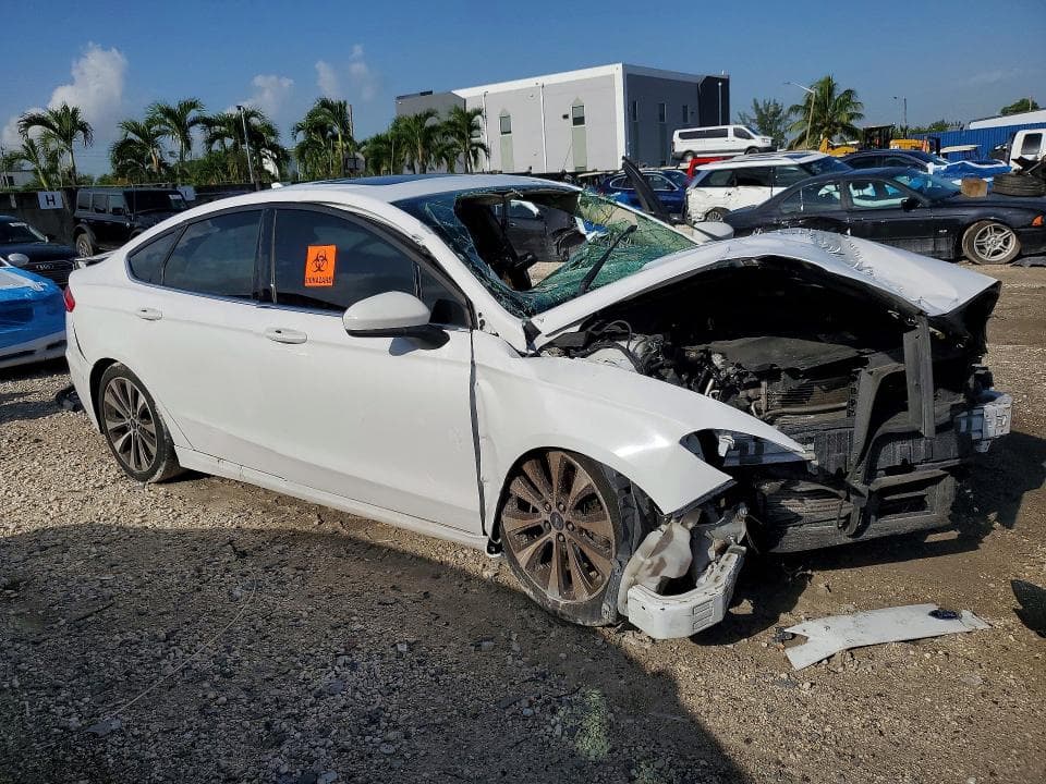 2020 FORD FUSION SE 4