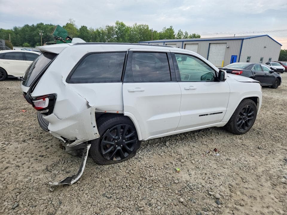 2017 JEEP GRAND CHEROKEE LAREDO 3