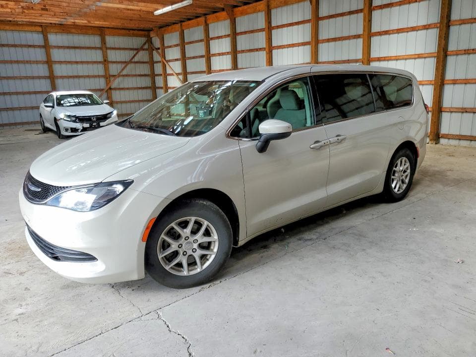 2017 CHRYSLER PACIFICA TOURING - 1