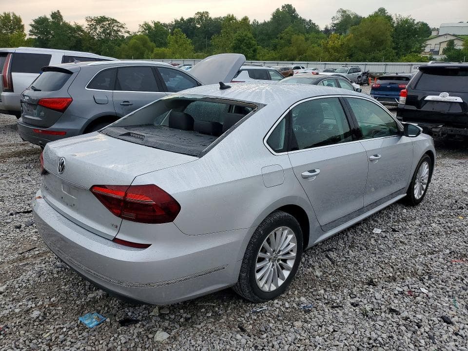 2017 VOLKSWAGEN PASSAT SE 3
