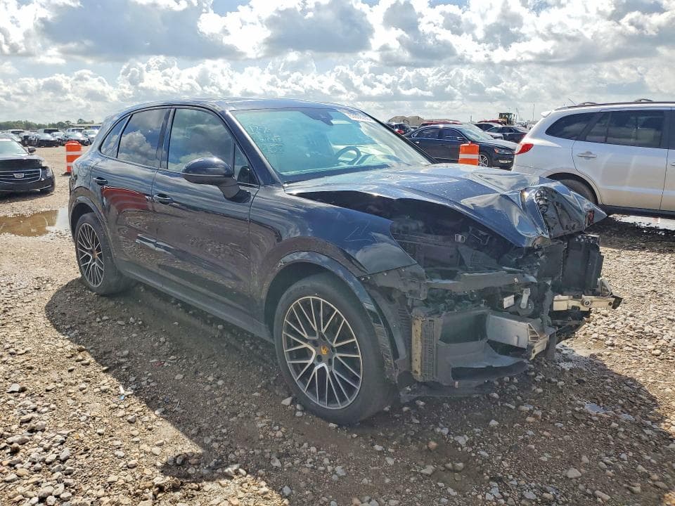 2020 PORSCHE CAYENNE 4