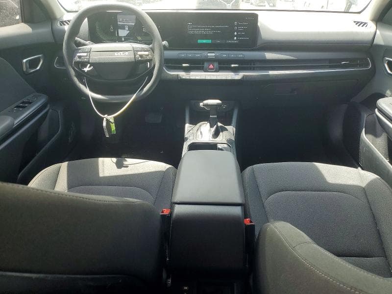 2025 KIA K4 LX 8