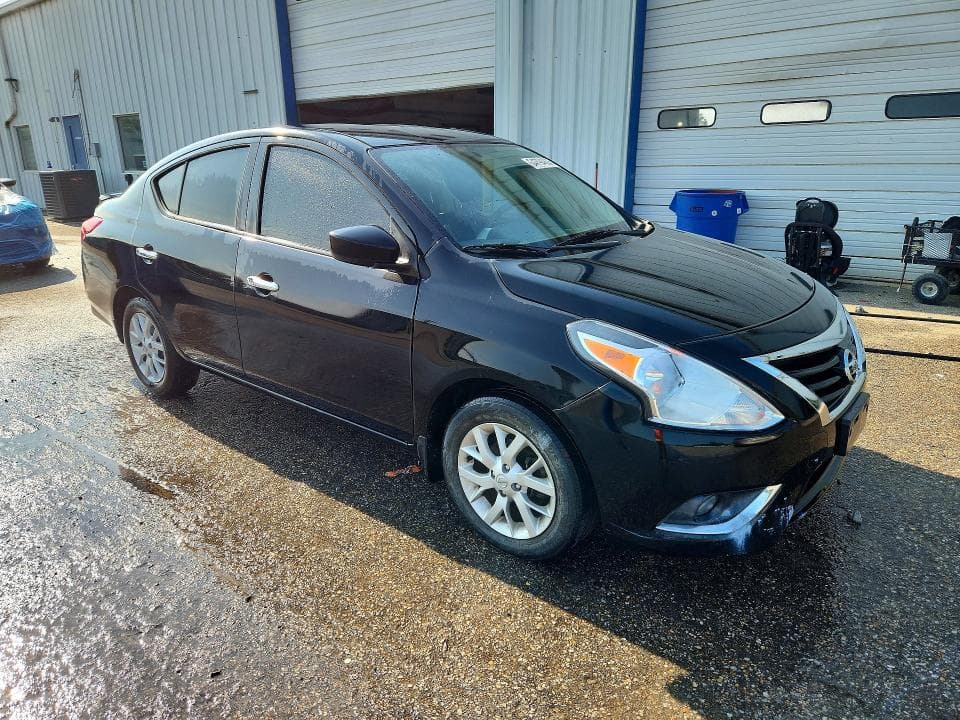 2019 NISSAN VERSA SV 4