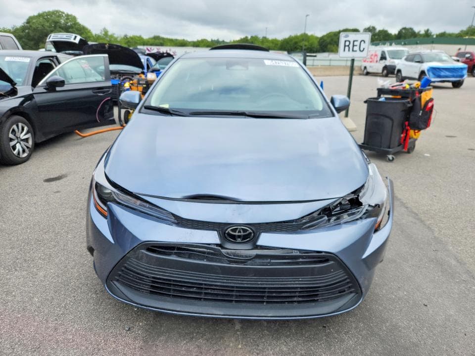 2025 TOYOTA COROLLA LE 5