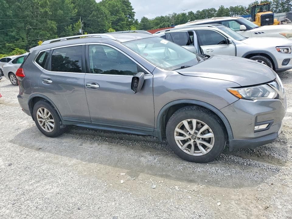 2017 NISSAN ROGUE SV 4
