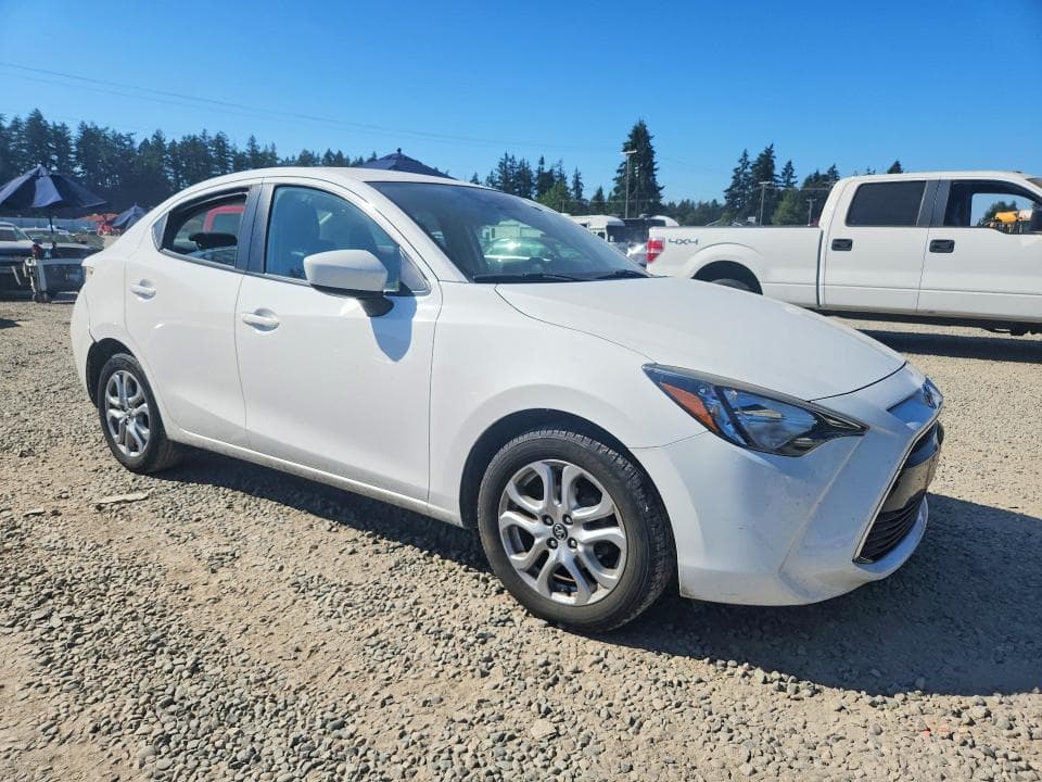 2017 TOYOTA YARIS IA BASE 4