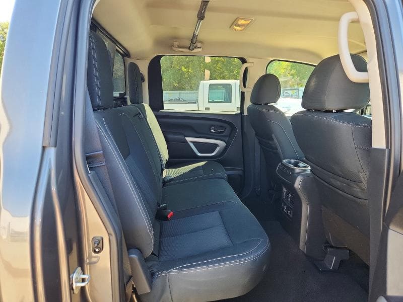 2019 NISSAN TITAN SV 10