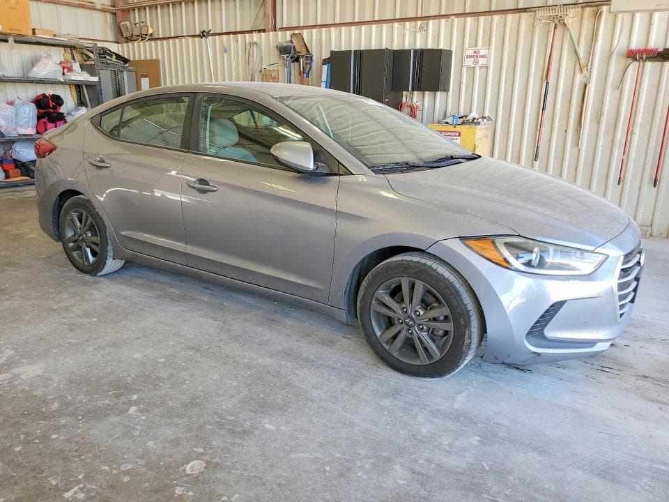 2017 HYUNDAI ELANTRA SE 4