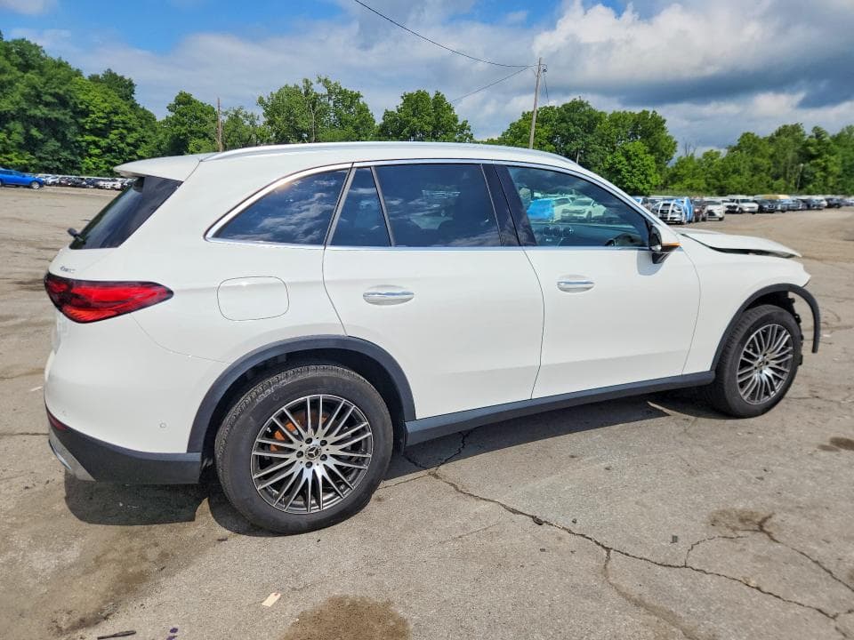 2025 MERCEDES-BENZ GLC 300 4MATIC 3