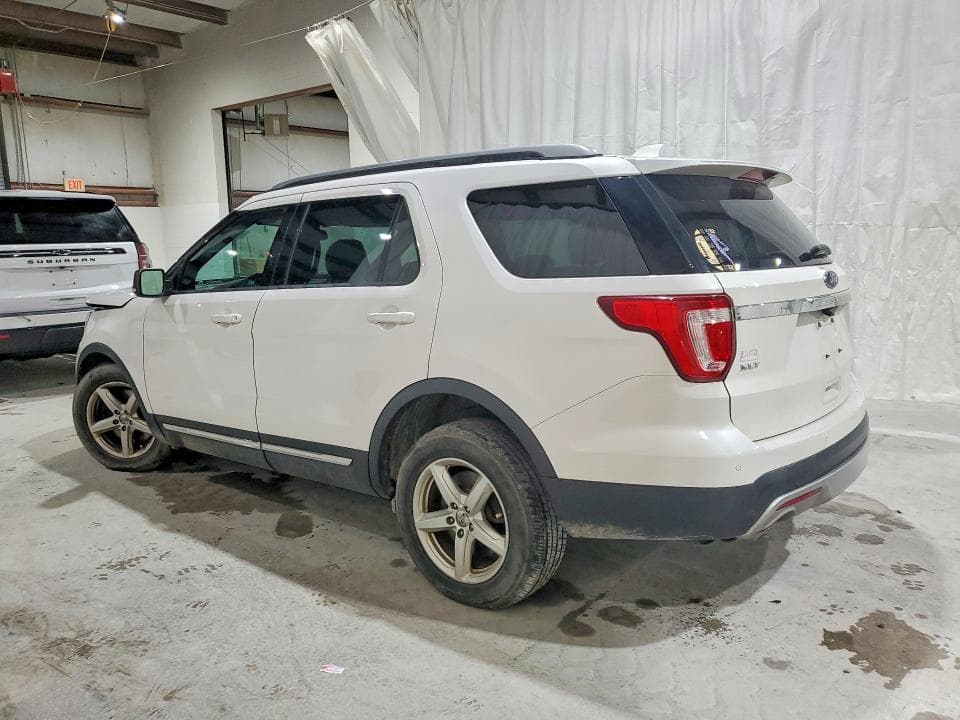 2017 FORD EXPLORER XLT 2