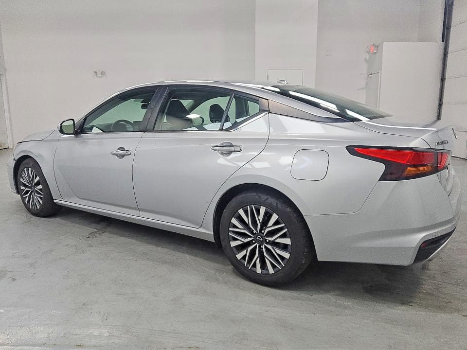 2023 NISSAN ALTIMA SV 2