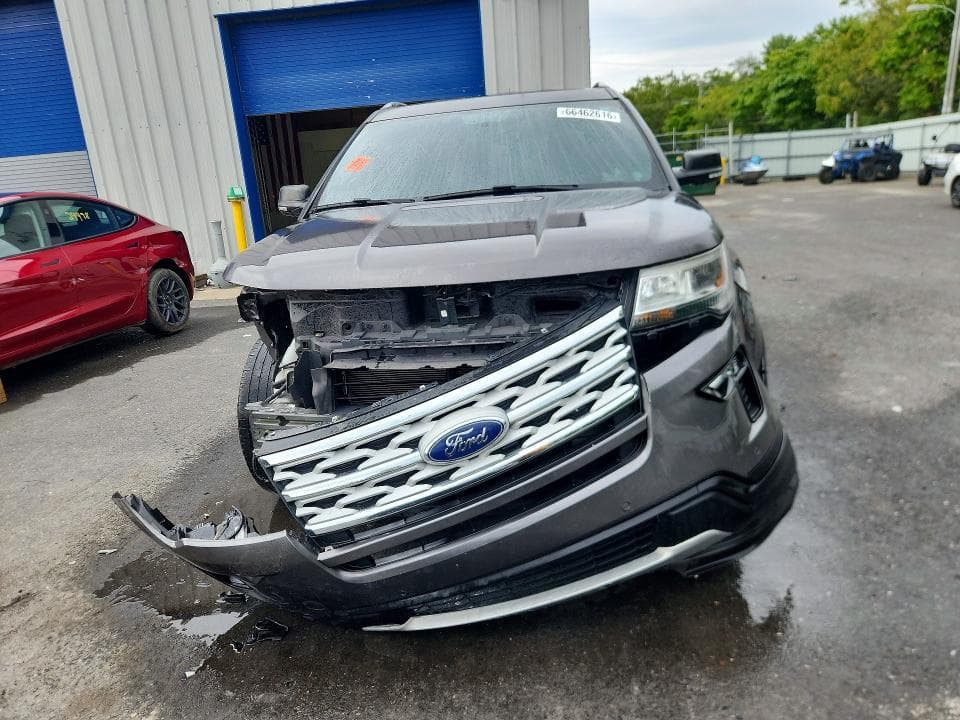 2019 FORD EXPLORER XLT 5