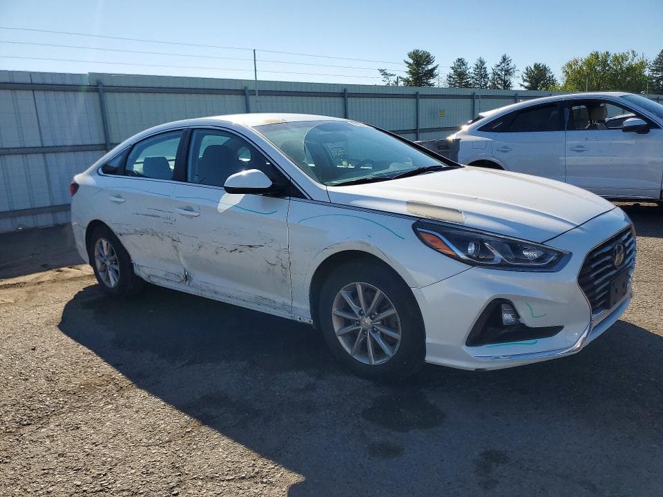 2019 HYUNDAI SONATA SE 4
