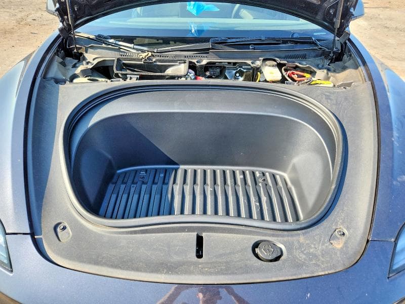 2025 TESLA MODEL 3 11