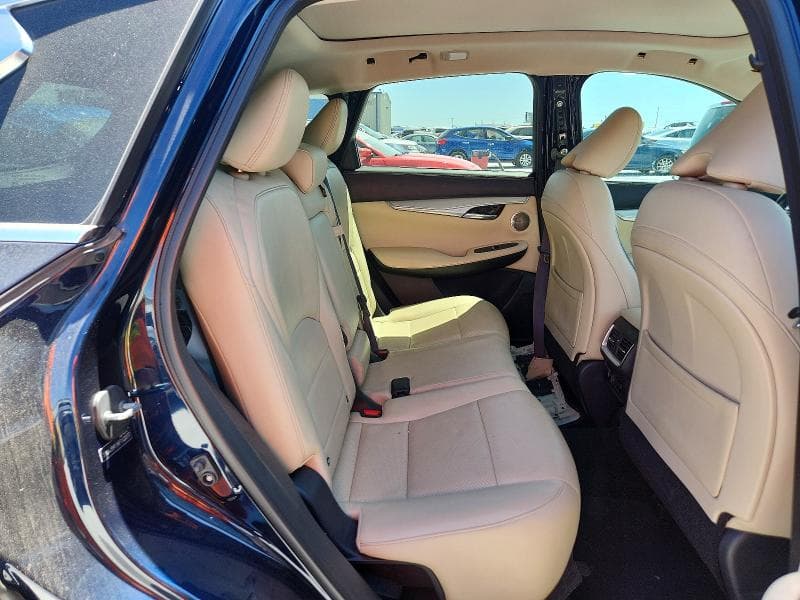 2019 INFINITI QX50 ESSENTIAL 11