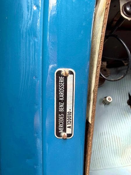 1960 MERCEDES-BENZ 180 11