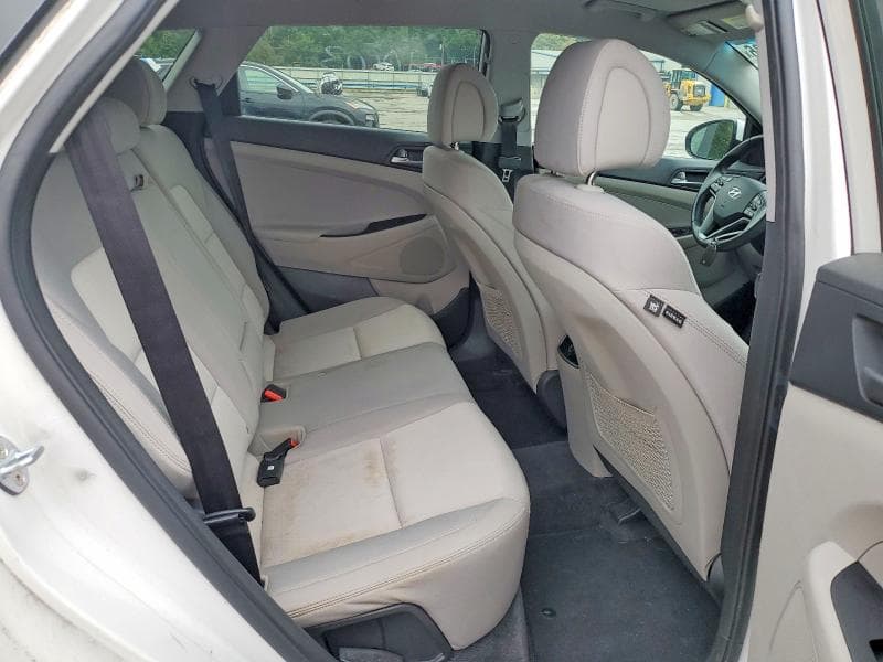 2017 HYUNDAI TUCSON SPORT 11