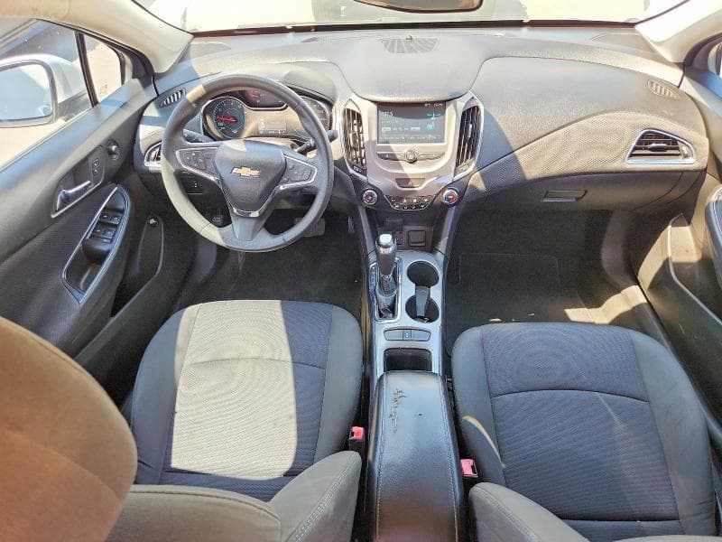 2017 CHEVROLET CRUZE LT 8